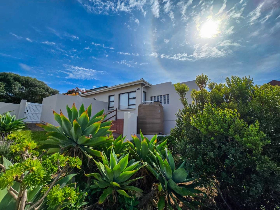 3 Bedroom Property for Sale in Stilbaai Wes Western Cape